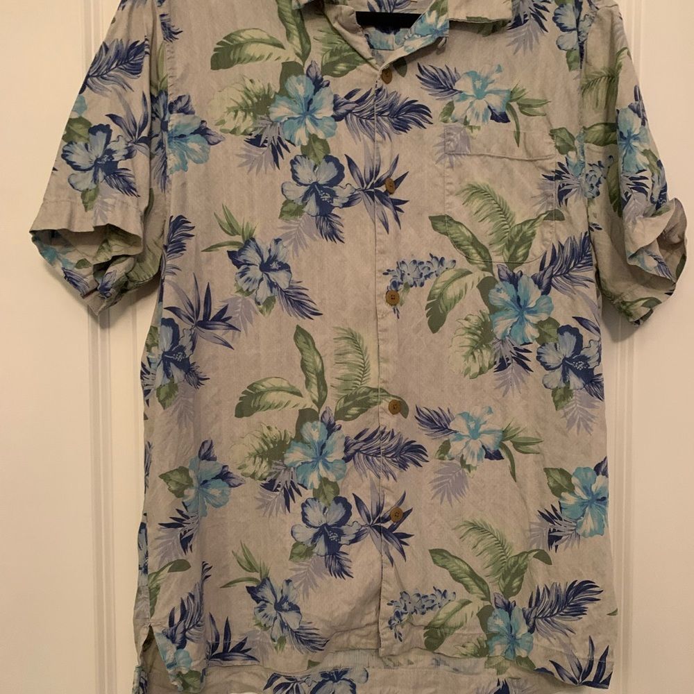 Tommy Bahama Floral Shirt size Large